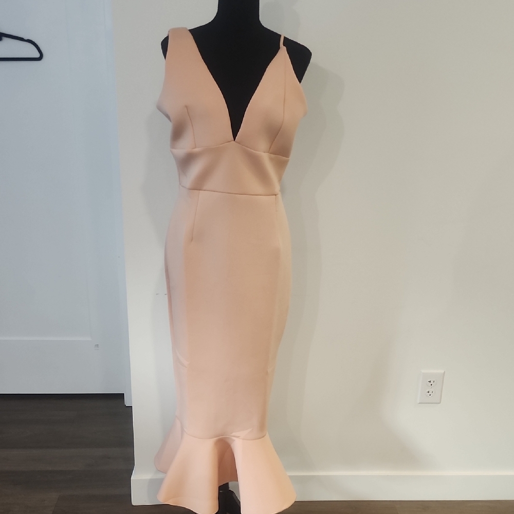 Missguided Blush Midi Dress with Flared Hem